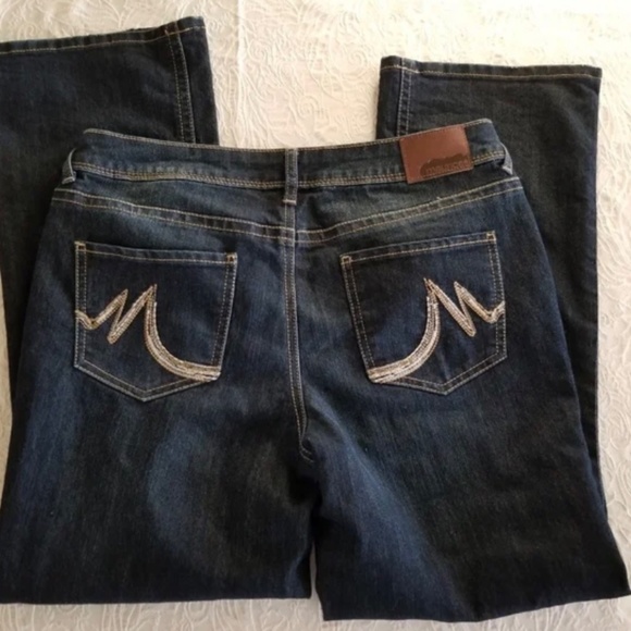 👖Maurices Jeans size 9/10 extra short 👖 - Picture 8 of 8